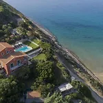 Watermill Villa *